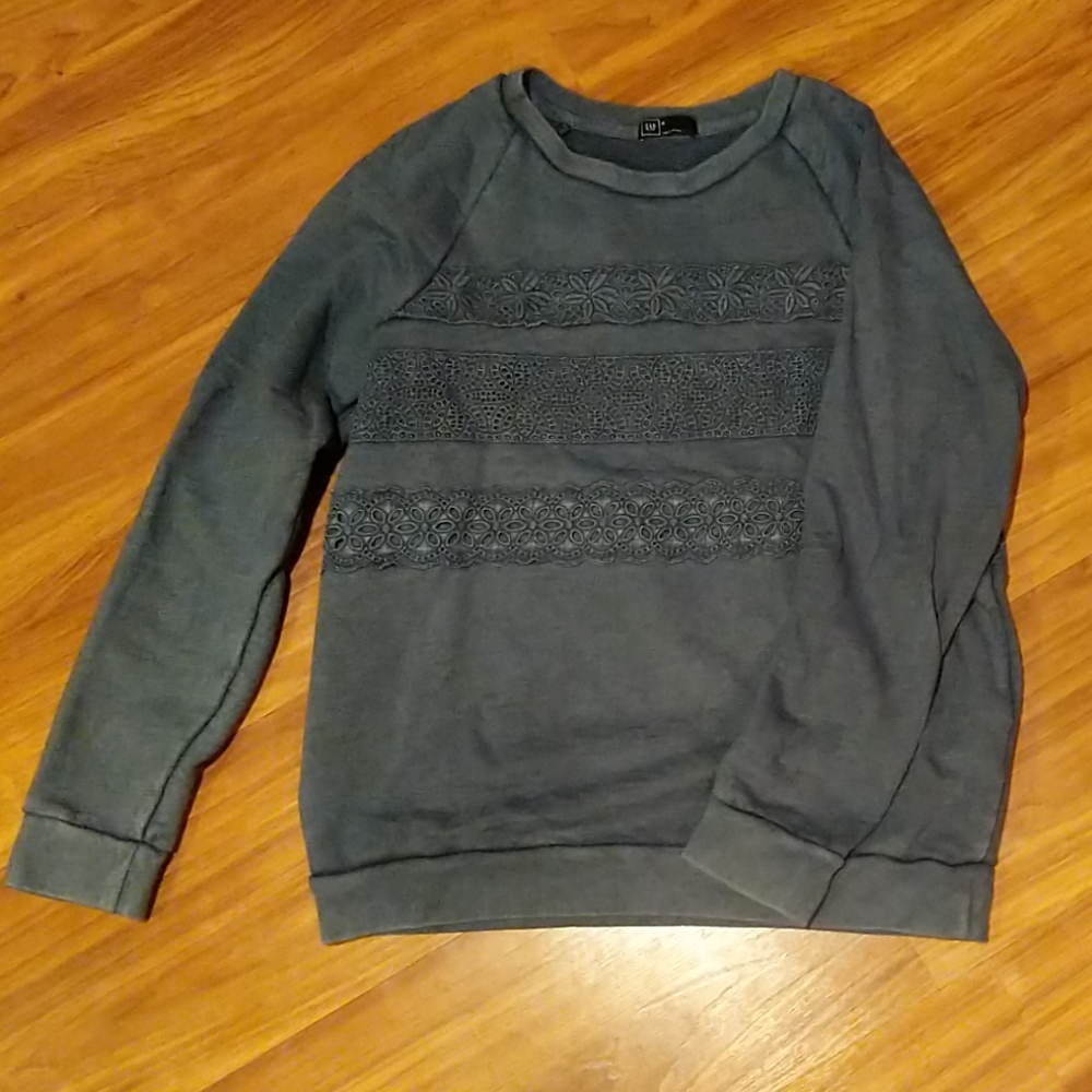 Gap sweatshirt